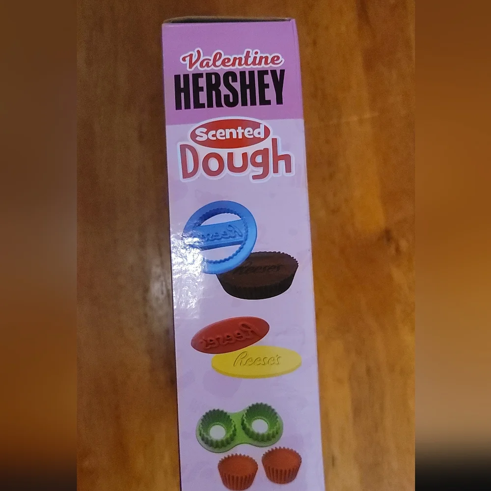 Hershey Scented Dough Set with Molds Fun To Play